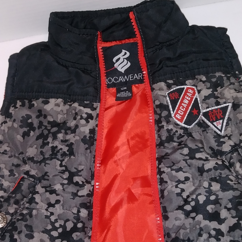Boys 12 med. Rock wear puffer vest